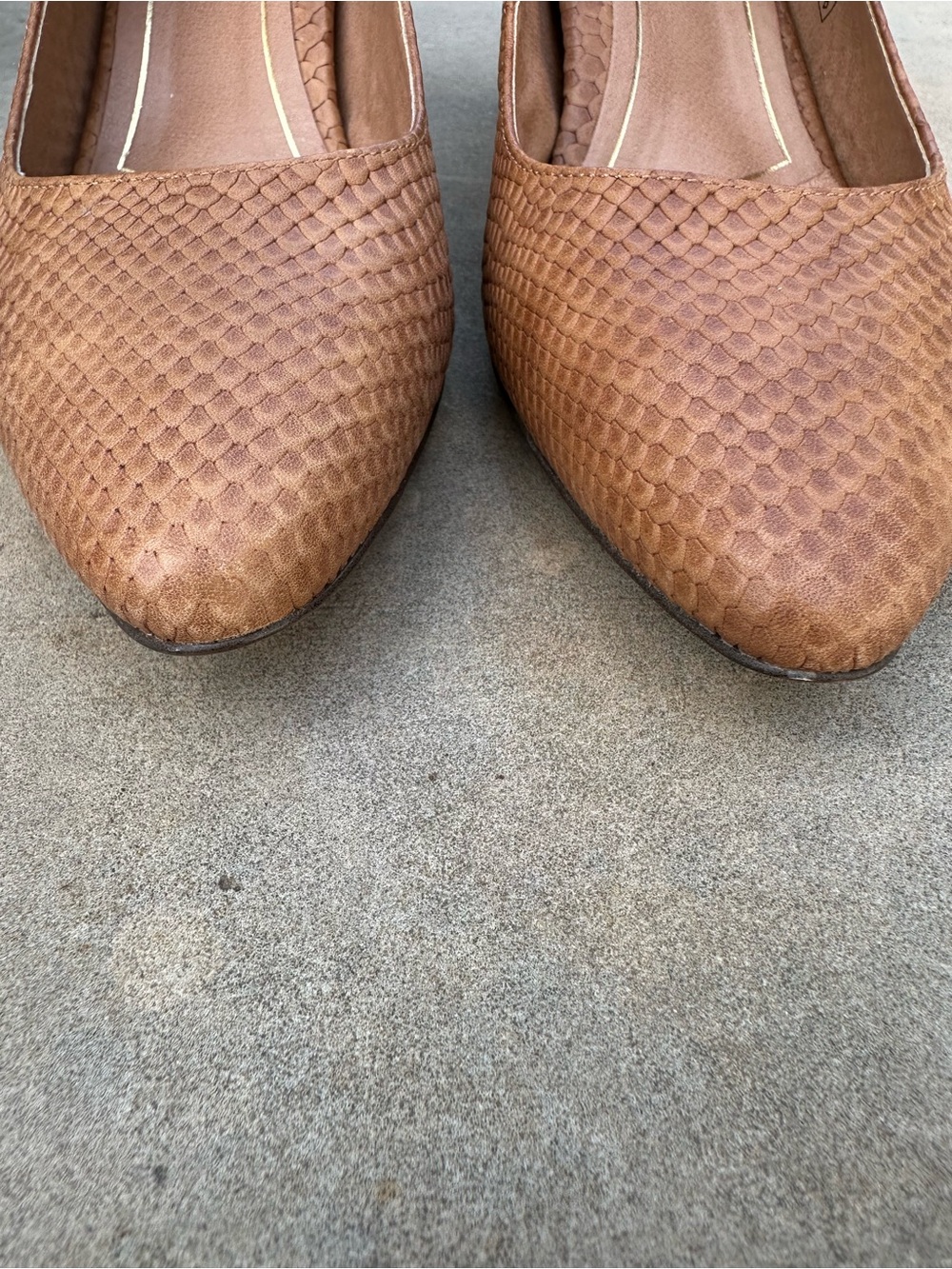 Vionic Madison Mia Snakeskin Embossed Leather Pump Heels Camel/Tan Size 7 NEW - Picture 4 of 10